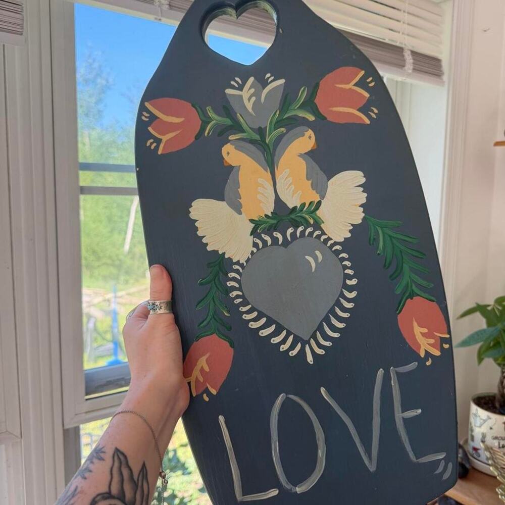 Hand Painted Vintage Folk Art wooden Heart Decorative Board